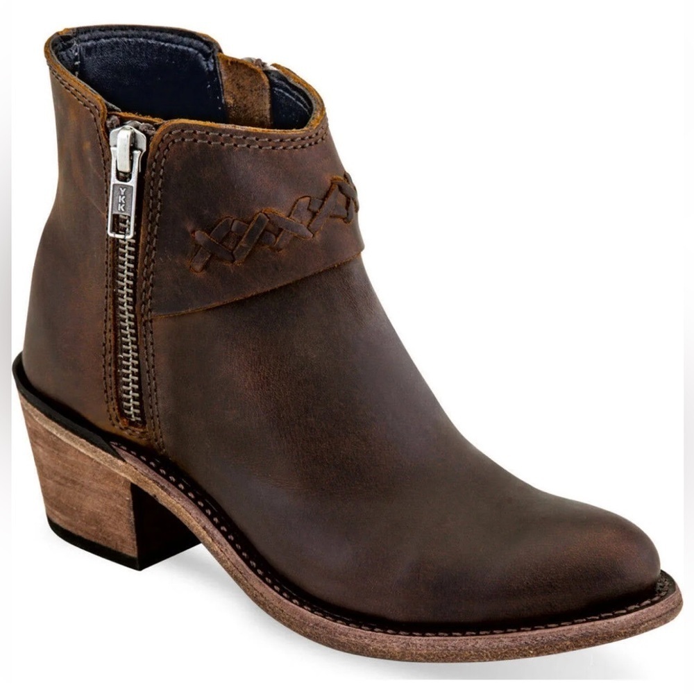 * Old West Braided Stitch Brown Leather Western Ankle Boots Size 6
